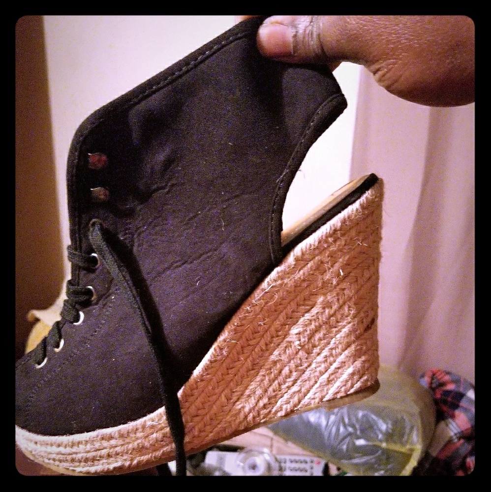 Torrid peep toe wedge